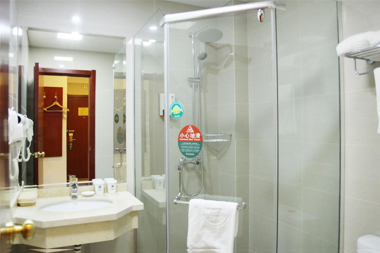 Greentree Inn Tianjin Binshui Avenue Cancer Hospital Express Hotel Exterior photo